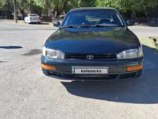 Toyota Camry, 1992