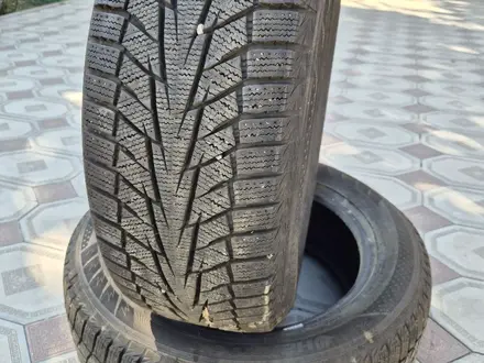 Шины Hankook Winter i* cept iZ 2 W616 225/55 R17 101T за 150 000 тг. в Шымкент