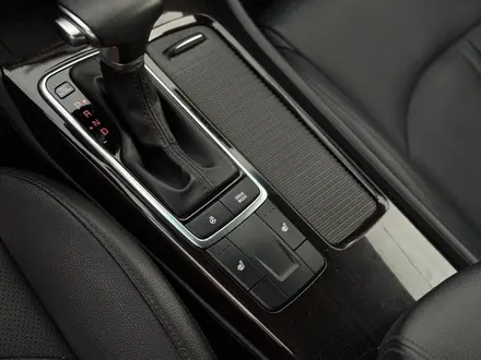 Kia K5 2015 года за 8 800 000 тг. в Алматы – фото 13