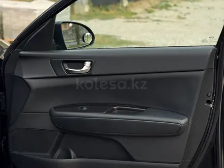 Kia K5 2015 года за 8 800 000 тг. в Алматы – фото 17