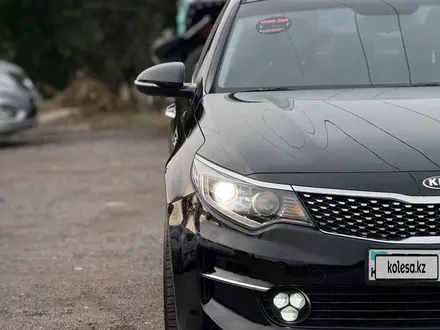 Kia K5 2015 года за 8 800 000 тг. в Алматы – фото 4