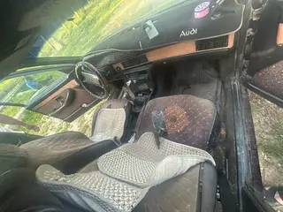 Audi 100