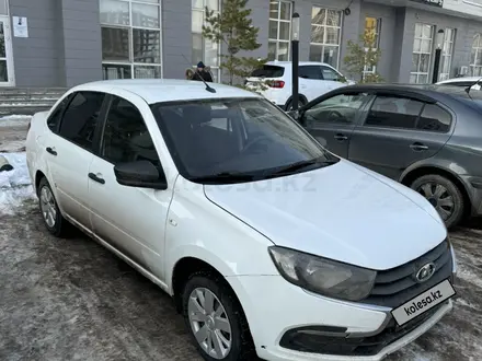 ВАЗ (Lada) Granta 2190 2019 года за 3 300 000 тг. в Астана