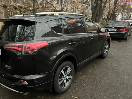 Toyota RAV4 2016 года за 11 000 000 тг. в Алматы