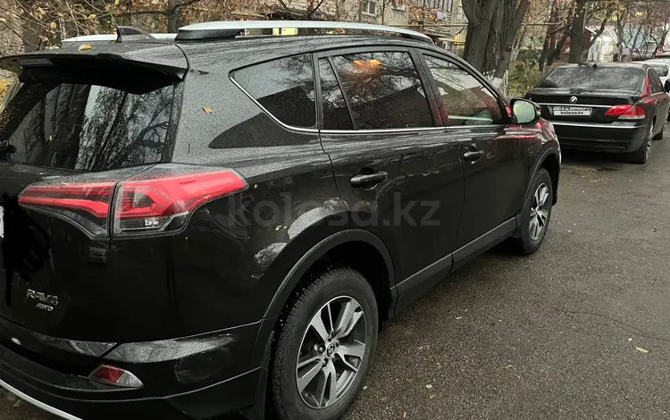 Toyota RAV4 2016 года за 11 000 000 тг. в Алматы