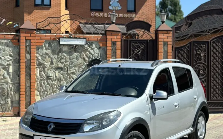 Renault Sandero Stepway 2014 годаүшін3 530 000 тг. в Актобе