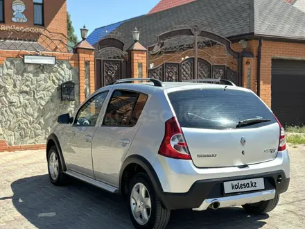 Renault Sandero Stepway 2014 года за 3 530 000 тг. в Актобе – фото 5