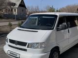 Volkswagen Caravelle 1998 года за 5 800 000 тг. в Караганда – фото 2