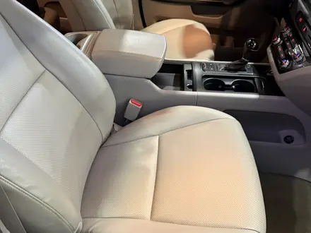 Kia Carnival 2016 года за 11 900 000 тг. в Алматы – фото 13