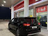 Kia Carnival 2016 года за 11 900 000 тг. в Алматы – фото 4