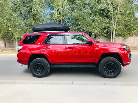 Toyota 4Runner 2021 года за 26 000 000 тг. в Алматы – фото 2