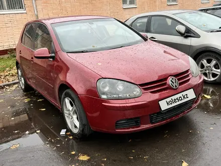 Volkswagen Golf 2004 года за 1 950 000 тг. в Алматы – фото 3