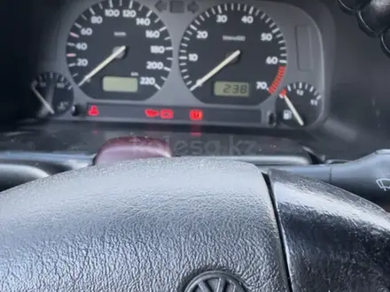 Volkswagen Vento 1995 года за 1 600 000 тг. в Астана – фото 12