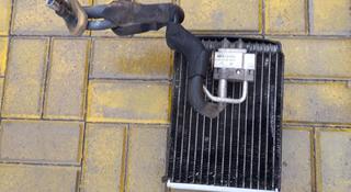 Радиатор кондиционера салонный авенсис 220кузов за 5 000 тг. в Экибастуз