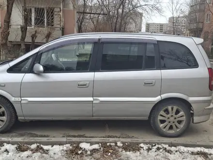 Subaru Traviq 2002 года за 3 000 000 тг. в Семей – фото 4