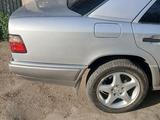 Mercedes-Benz E 200 1994 годаүшін2 700 000 тг. в Жезказган – фото 4