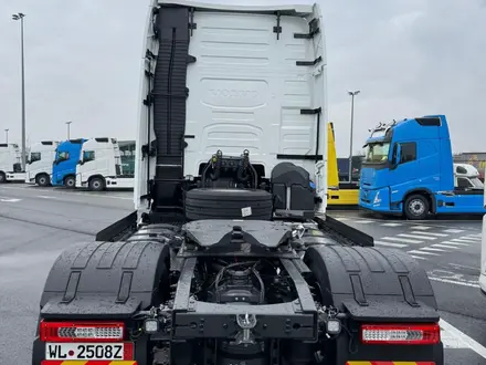 Volvo  FH460 Globetrotter XL 2026 года за 83 500 000 тг. в Алматы – фото 6