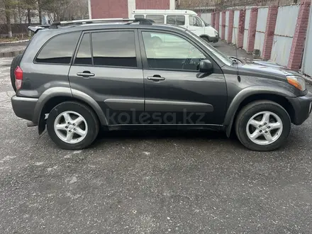 Toyota RAV4 2003 года за 5 300 000 тг. в Караганда – фото 3