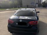 Volkswagen Jetta 2011 года за 4 900 000 тг. в Астана – фото 4