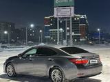 Lexus ES 300h 2014 годаүшін10 850 000 тг. в Астана – фото 3