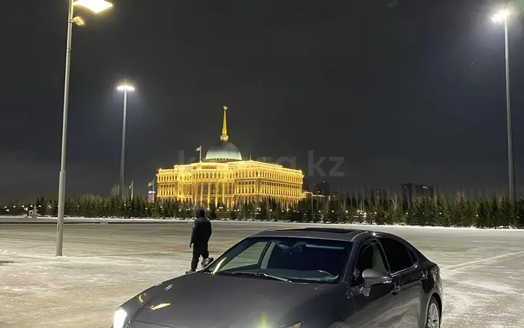 Lexus ES 300h 2014 года за 10 850 000 тг. в Астана