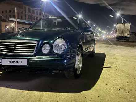 Mercedes-Benz E 320 1998 года за 3 400 000 тг. в Жезказган – фото 8