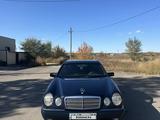 Mercedes-Benz E 200 1996 годаfor2 900 000 тг. в Караганда – фото 2