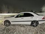 Mercedes-Benz C 320 2002 годаүшін3 600 000 тг. в Алматы