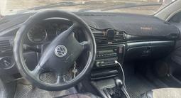 Volkswagen Passat 2001 годаүшін1 800 000 тг. в Уральск