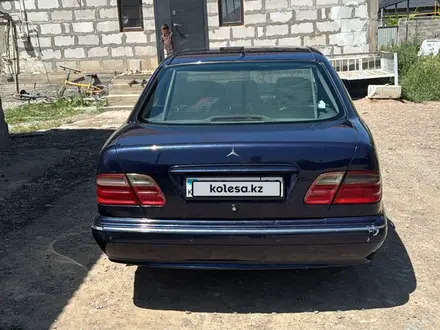 Mercedes-Benz E 280 1999 года за 3 000 000 тг. в Алматы – фото 4