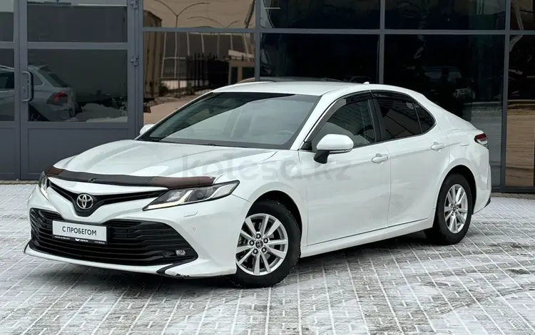 Toyota Camry 2018 годаfor12 100 000 тг. в Уральск