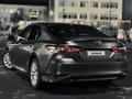 Toyota Camry 2018 годаүшін7 500 000 тг. в Атырау – фото 2