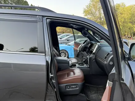 Toyota Land Cruiser 2017 года за 39 000 000 тг. в Алматы – фото 16