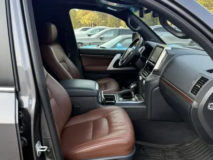 Toyota Land Cruiser 2017 года за 39 000 000 тг. в Алматы – фото 19