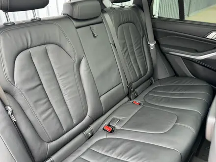 BMW X5 2019 года за 29 000 000 тг. в Алматы – фото 12