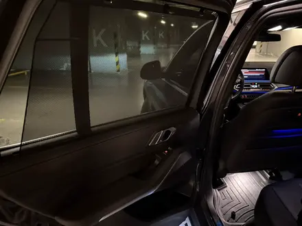 BMW X5 2019 года за 29 000 000 тг. в Алматы – фото 19