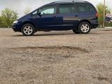 Volkswagen Sharan 1998 годаүшін4 500 000 тг. в Актобе – фото 3