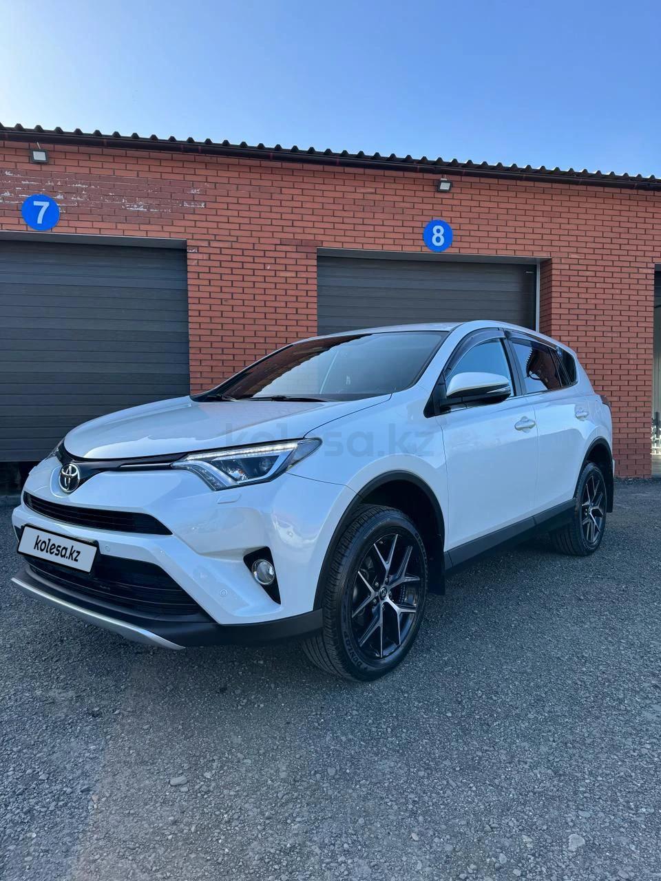 Toyota RAV4 2019 г.