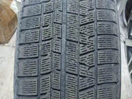 Японские Шины 215/55 R17 Yokohama за 69 000 тг. в Алматы