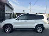 Toyota Land Cruiser Prado 2006 года за 13 000 000 тг. в Шымкент – фото 2