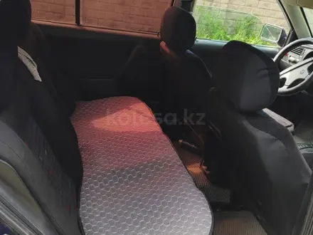 Volkswagen Golf 1995 года за 1 200 000 тг. в Алматы – фото 13