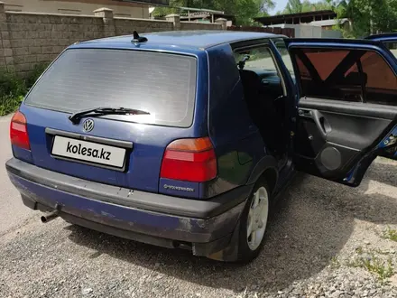 Volkswagen Golf 1995 года за 1 200 000 тг. в Алматы – фото 14