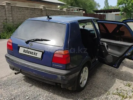 Volkswagen Golf 1995 года за 1 200 000 тг. в Алматы – фото 7