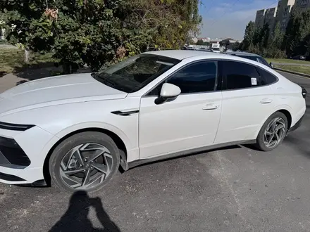 Hyundai Sonata 2024 года за 13 000 000 тг. в Алматы – фото 3