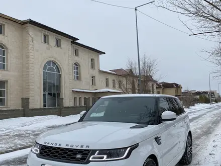 Land Rover Range Rover Sport 2018 года за 38 000 000 тг. в Астана