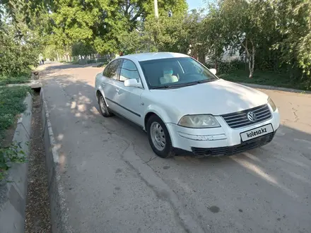 Volkswagen Passat 2003 года за 1 950 000 тг. в Уральск – фото 10