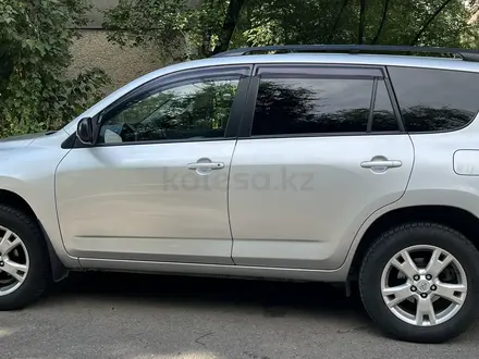 Toyota RAV4 2011 года за 8 500 000 тг. в Алматы – фото 2