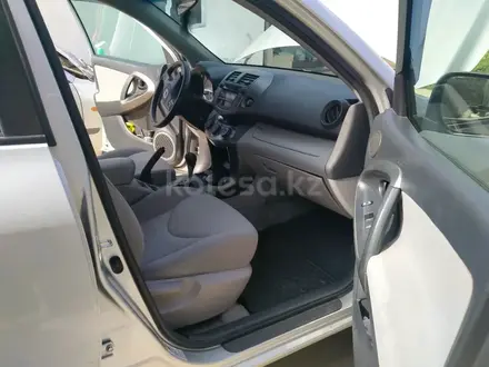 Toyota RAV4 2011 года за 8 500 000 тг. в Алматы – фото 18