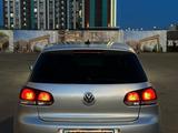 Volkswagen Golf 2009 годаfor4 900 000 тг. в Атырау – фото 4