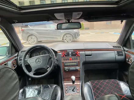 Mercedes-Benz E 320 1997 года за 2 500 000 тг. в Жанаозен – фото 5